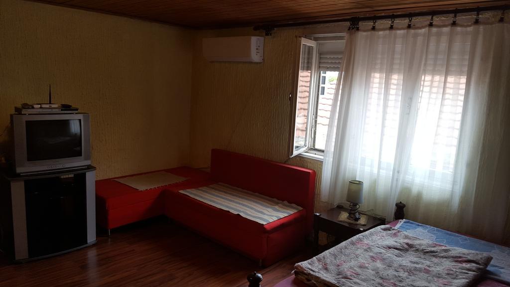 Apartmani Emil Podgorica Bagian luar foto